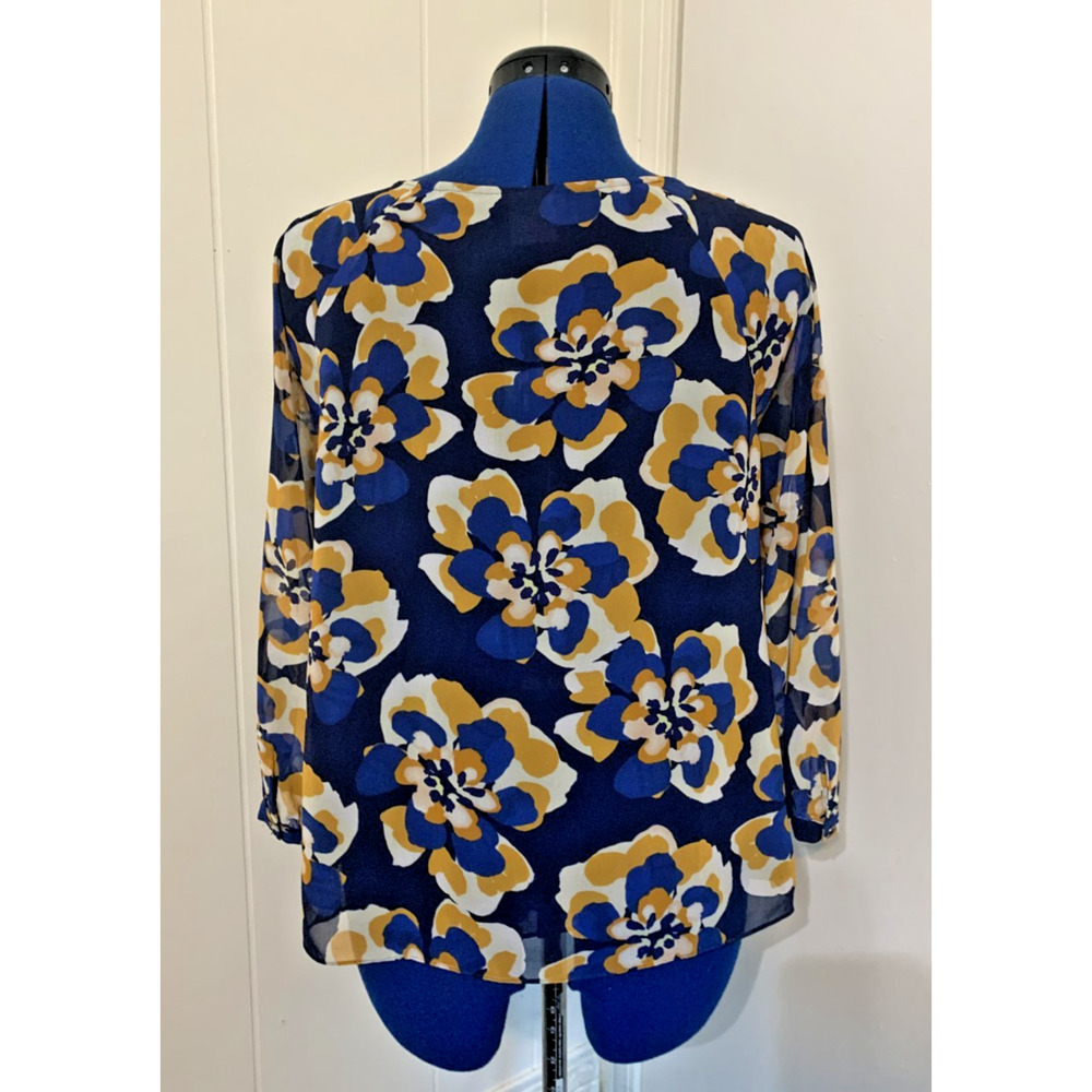 Cabi Lydia Sheer Chiffon 3/4 Sleeve Blouse Top Medium Blue Yellow Floral Office - Picture 4 of 12